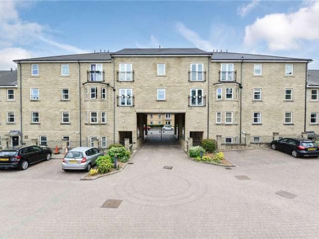 2 Bedroom Flat