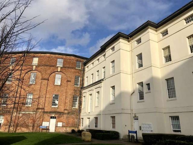 2 Bedroom Flat