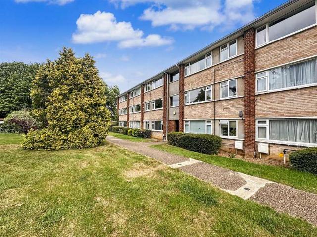 2 Bedroom Flat