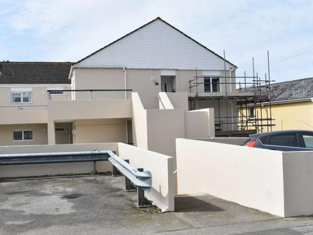 2 Bedroom Flat