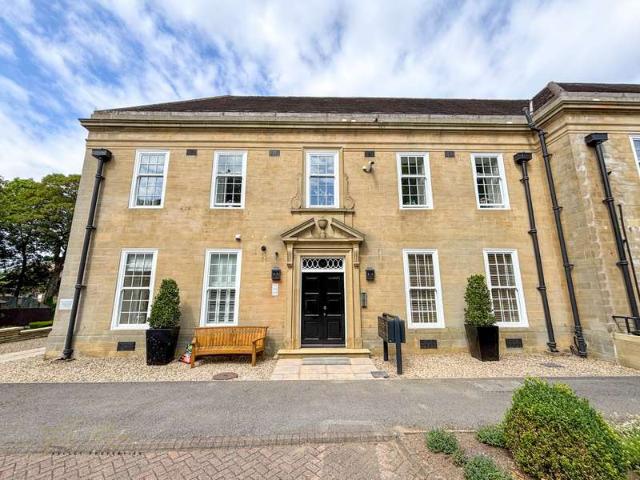 2 Bedroom Flat