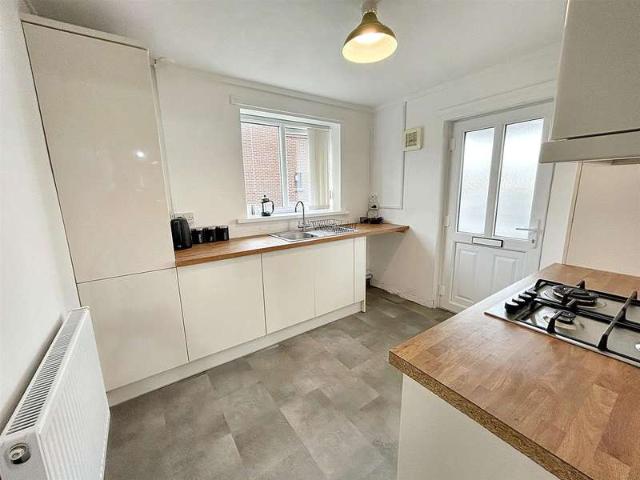 2 Bedroom Flat