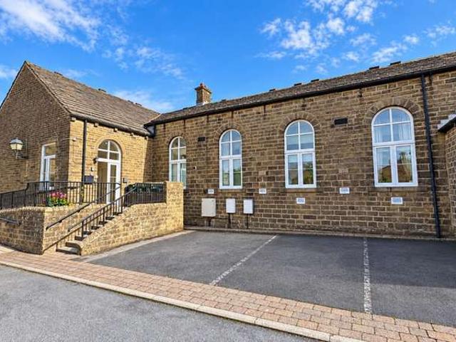 2 Bedroom Flat