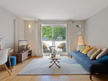 2 Bedroom Flat