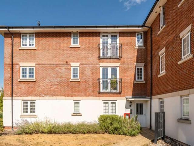 2 Bedroom Flat