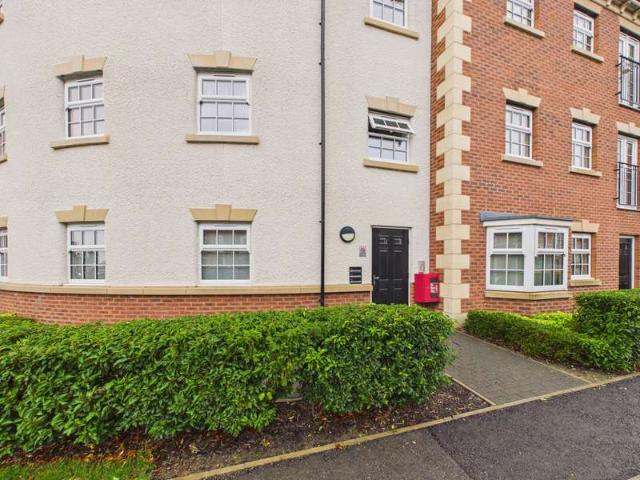 2 Bedroom Flat