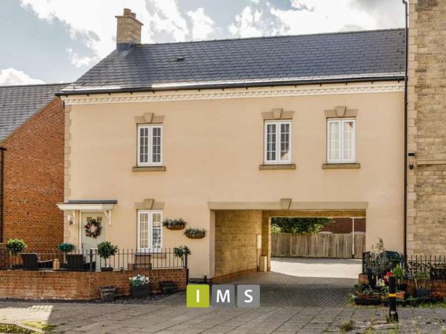 2 Bedroom Flat