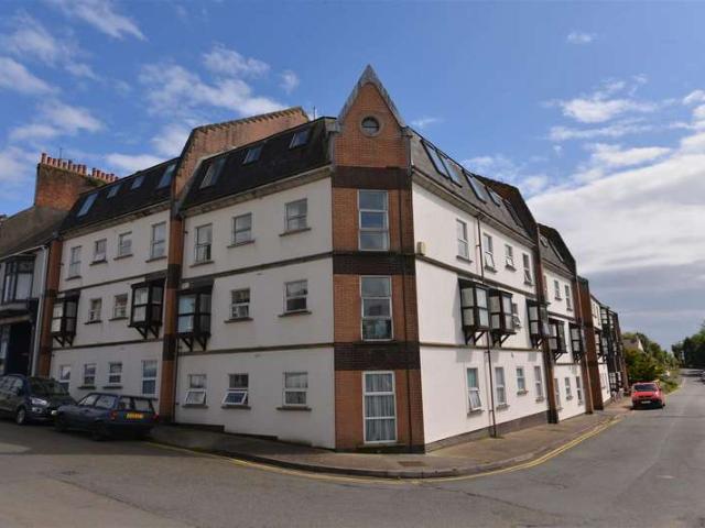 2 Bedroom Flat