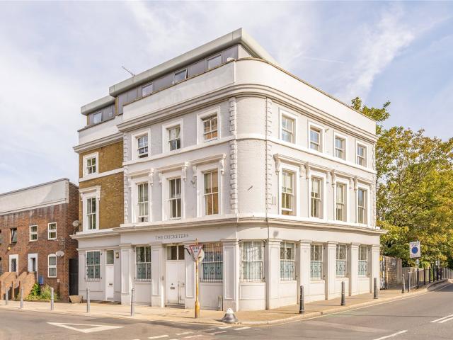 2 bedroom Flat