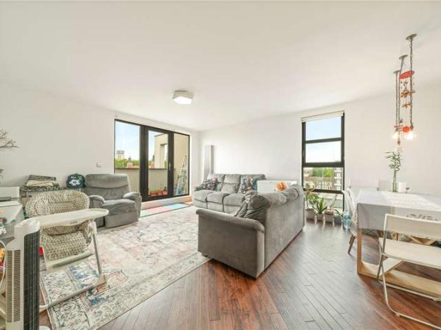2 Bedroom Flat