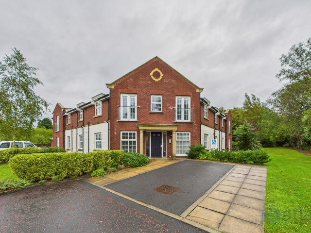 2 bedroom flat