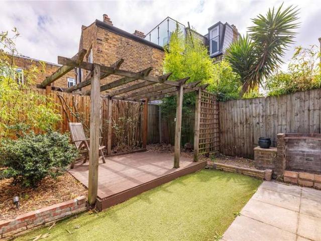 2 Bedroom Flat