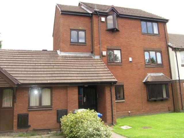 2 Bedroom Flat