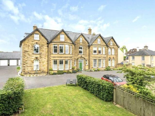 2 Bedroom Flat