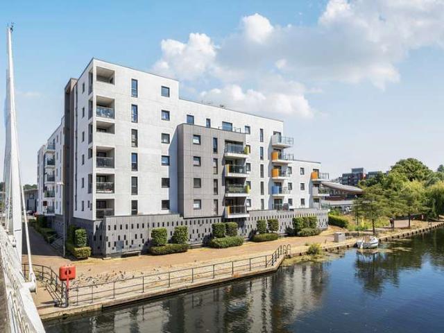 2 Bedroom Flat