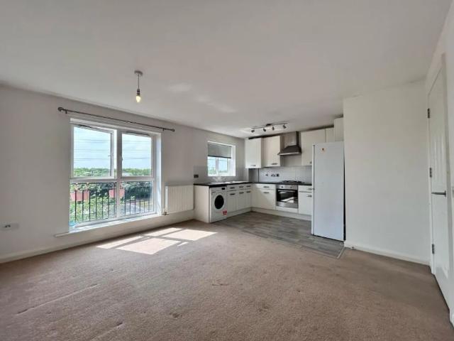 2 bedroom flat