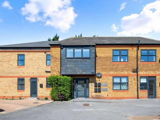 2 Bedroom Flat