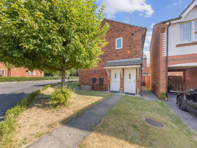 2 Bedroom Flat
