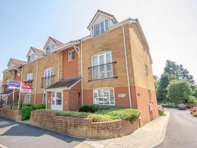 2 Bedroom Flat