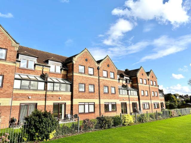 2 Bedroom Flat
