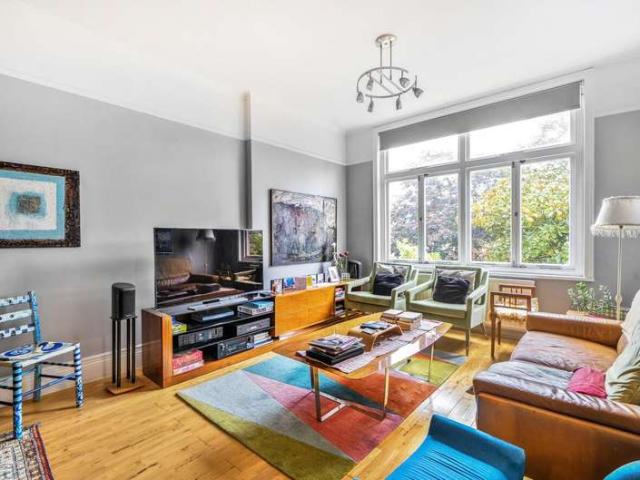2 Bedroom Flat