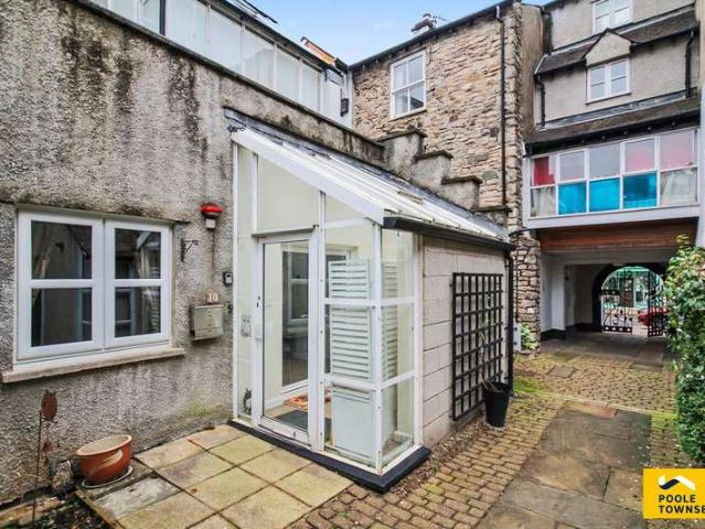 2 Bedroom Flat