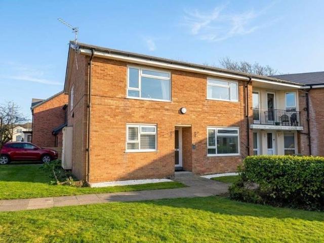 2 Bedroom Flat