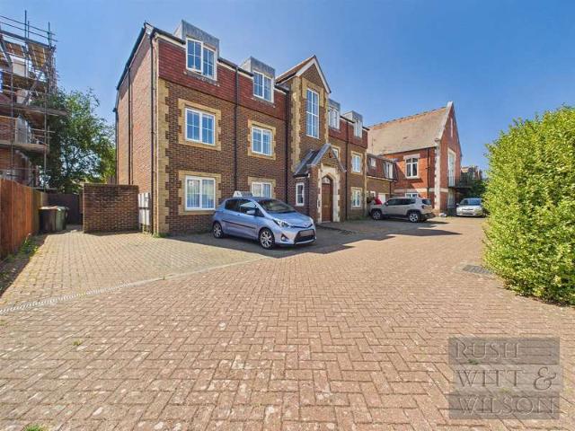 2 Bedroom Flat