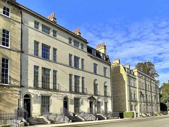 2 Bedroom Flat