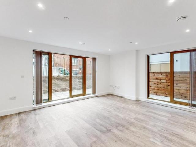 2 Bedroom Flat