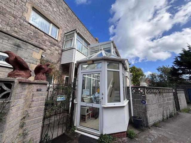 2 Bedroom Flat
