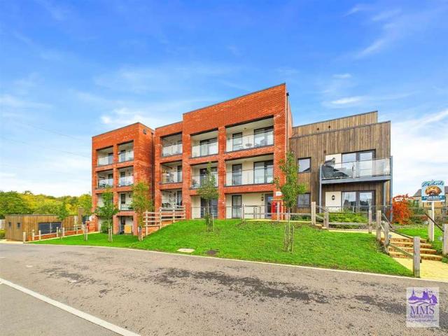 2 Bedroom Flat