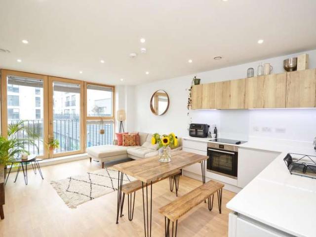 2 Bedroom Flat