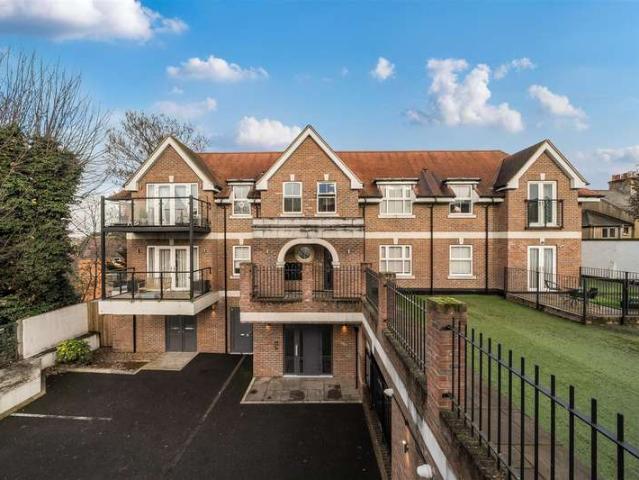 2 Bedroom Flat