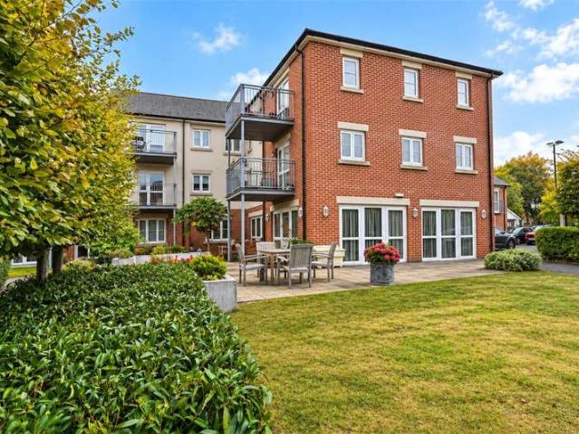 2 Bedroom Flat