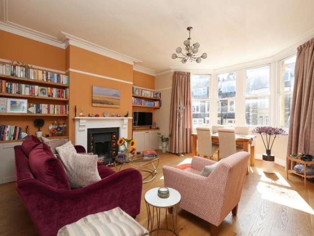 2 Bedroom Flat