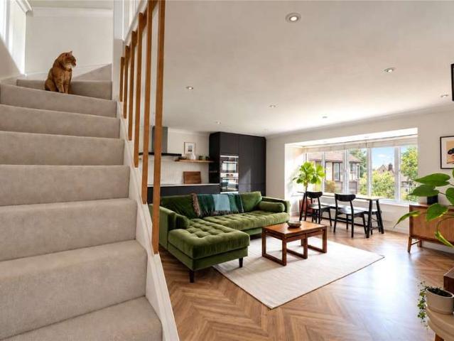 2 Bedroom Flat