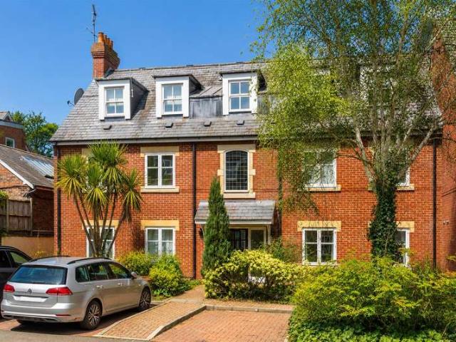 2 Bedroom Flat