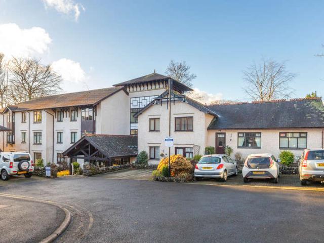 2 Bedroom Flat