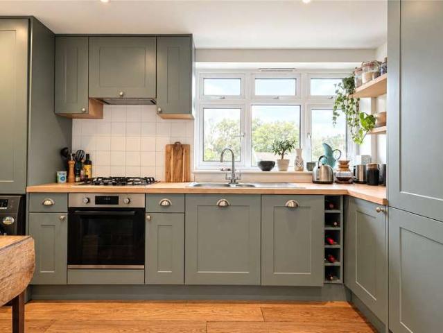 2 Bedroom Flat
