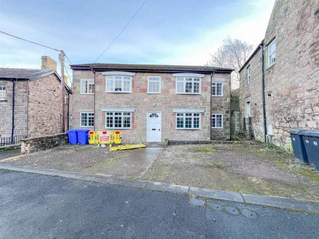 2 Bedroom Flat