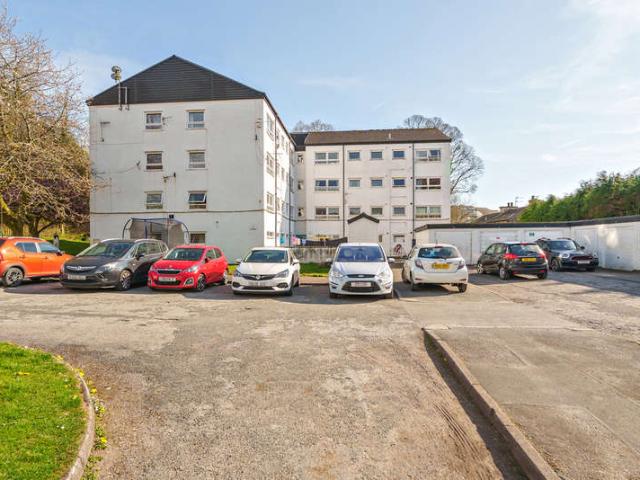 2 Bedroom Flat