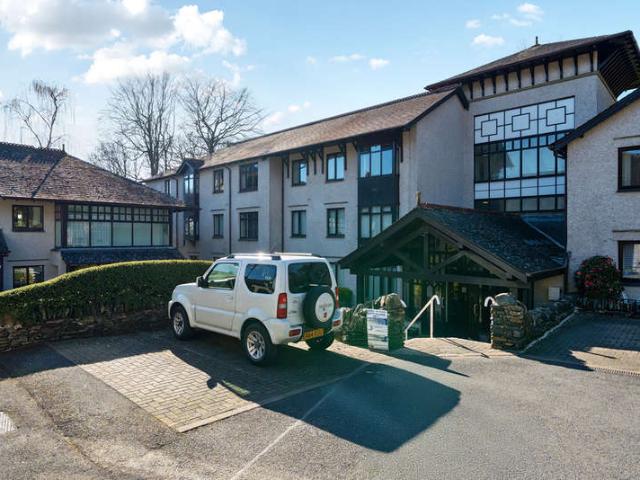 2 Bedroom Flat