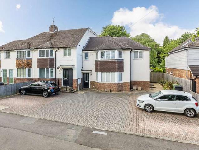 2 Bedroom Flat