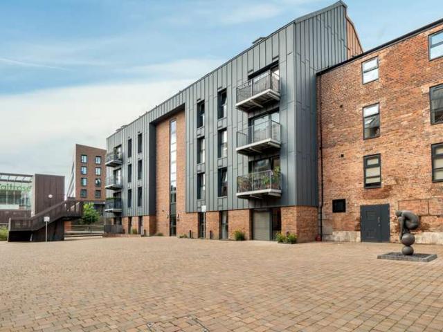 2 Bedroom Flat