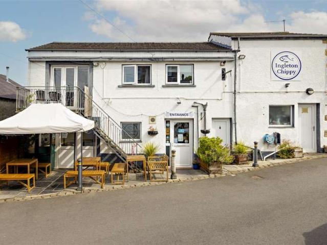 2 Bedroom Flat