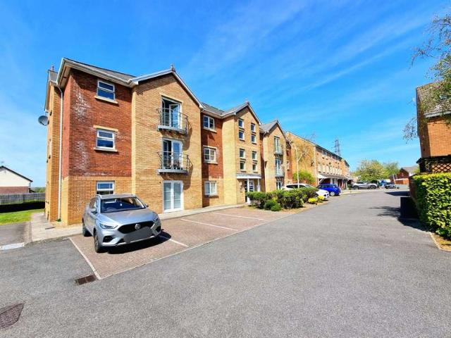 2 Bedroom Flat