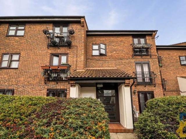 2 Bedroom Flat