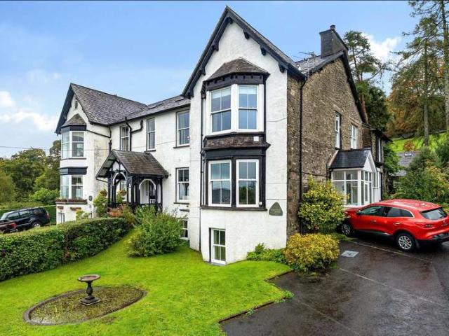 2 Bedroom Flat