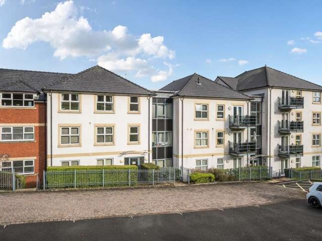2 Bedroom Flat